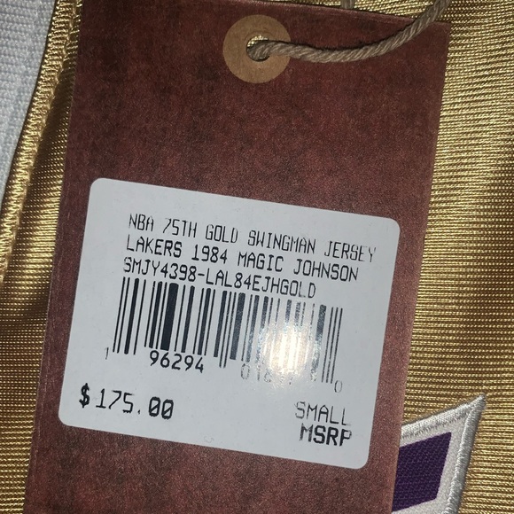 Mitchell & Ness Magic Johnson NBA Swingman jersey - Picture 4 of 5